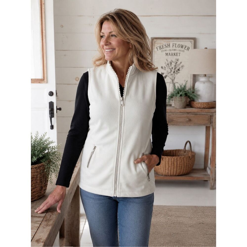 Quacker Factory Cream Fleece Vest Rhinestone Full Zipper Women’s Medium